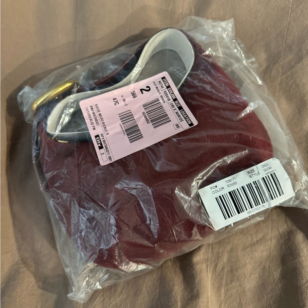 madewell suede micro buckle hobo bag - deep Merlot - Picture 8 of 8